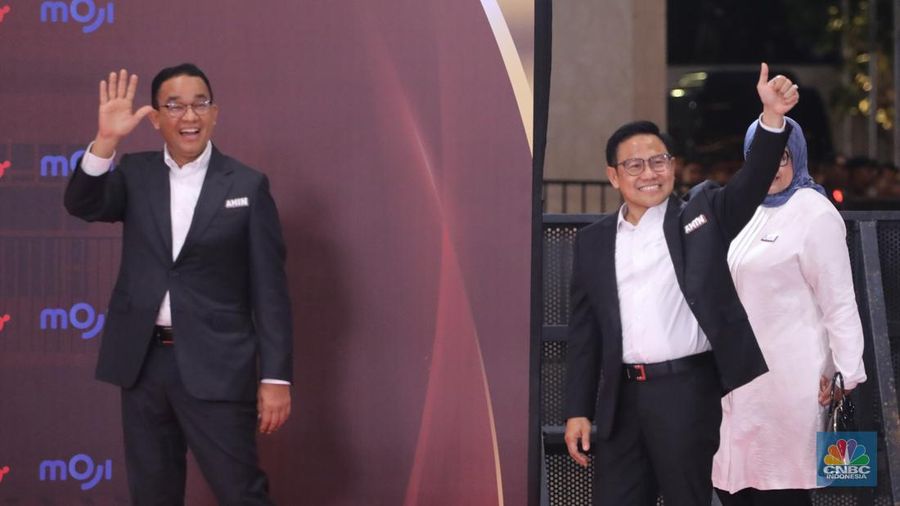 Pasangan Capres-Cawapres Anies Baswedan dan Muhaimin Iskandar tiba di JCC Senayan, Jakarta, Minggu (21/1/2024). (CNBC Indonesia/Faisal Rahman)