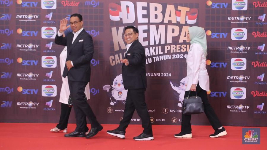 Pasangan Capres-Cawapres Anies Baswedan dan Muhaimin Iskandar tiba di JCC Senayan, Jakarta, Minggu (21/1/2024). (CNBC Indonesia/Faisal Rahman)