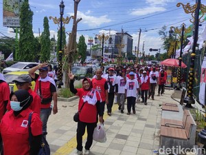 Relawan Ganjar-Mahfud Mulai Berdatangan ke GOR Delta Jelang Kampanye Akbar