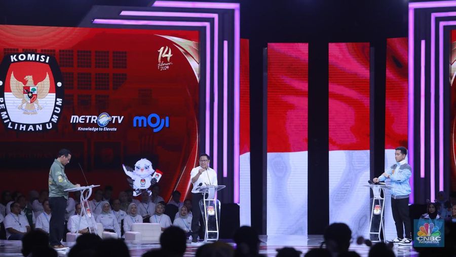 Suasana debat calon wakil presiden Pemilu 2024 di JCC, Jakarta, Minggu, (21/1/2024). (CNBC Indonesia/Muhammad Sabki)