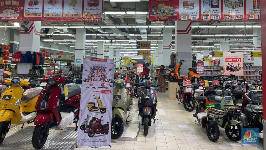 Transmart Full Day Sale di ITC BSD (վ/Tety Purwanti)