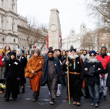 Potret Ratusan Warga Lintas Agama di London Kompak Demo Bela Palestina
