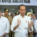 Jokowi Ngeluh Macet Saat Bagi-Bagi 5.000 Sertifikat Tanah di Wonosobo