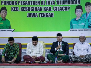 Mardiono Sowan ke Ponpes Tertua di Cilacap, PPP Didoakan Sukses di Pemilu