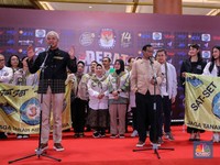 Ganjar Puji Mahfud Sikat Gibran: Itu Menginspirasi!