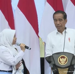 Bagikan Kartu Indonesia Pintar, Jokowi Jangan Dibelikan Pulsa