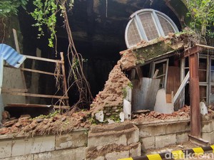 Sejarah Panjang Gedung Tua di Kota Lama Semarang yang Ambruk