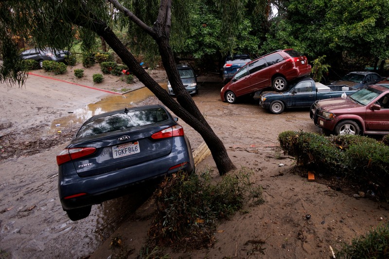 Hujan badai menyebabkan sungai meluap di San Diego, California, Amerika Serikat pada 22 Januari 2024. (AP Photo/Denis Poroy) Hujan badai menyebabkan sungai meluap di San Diego, California, Amerika Serikat pada 22 Januari 2024. (AP Photo/Denis Poroy)
