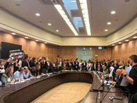 Warga Israel Ngamuk ke Netanyahu, Serbu Kantor Parlemen