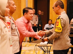 Kapolda Sumsel Beri Apresiasi 11 Satker Berprestasi