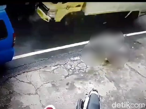 Ini CCTV Tabrakan Beruntun 9 Kendaraan di Puncak, Ada Pemotor Terlempar