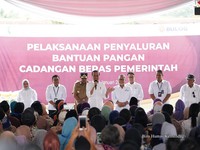 Di Hadapan Jokowi, Mendag Pastikan Stok Beras Aman