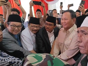 Prabowo Resmikan 15 Titik Air Bersih di Bangkalan, Minta Warga Hemat