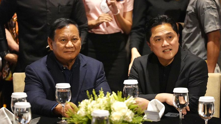Prabowo Subianto menghadiri acara Relawan Erick Thohir Alumni Amerika Serikat di Plaza Senayan, Senin (22/1/2023) malam. (Ist)