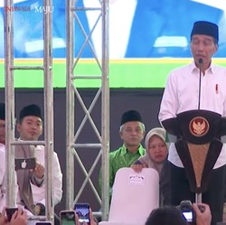 Geram Rusak Melulu, Jokowi Sulap Jalan 'Jeglongan Seribu' Jadi Mulus