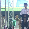 Momen Jokowi Berdiri Membisu 5 Menit di Panggung, Ada Apa?
