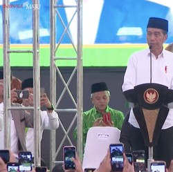 Di Depan Santri, Jokowi Ceritakan Seramnya Situasi Dunia!