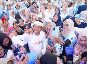 Cara Dedi Mulyadi Dekatkan Prabowo-Gibran ke Kalangan Emak-emak