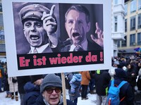 Diperkirakan 1,4 juta orang di Jerman berdemonstrasi menentang partai sayap kanan Alternatif untuk Jerman (AfD), sejak hari Jumat (19/01) hingga Minggu (21/01). (REUTERS/Wolfgang Rattay)