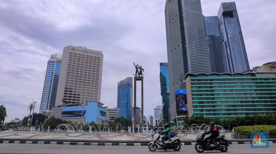 Kota Jakarta berawan pada Rabu (24/1/2024). (CNBC Indonesia/Faisal Rahman)
