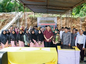 Bamsoet Lakukan Peletakan Batu Pertama Pondok Pesantren di Banjarnegara