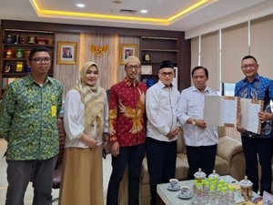 Ikhtiar Jaga Istithaah Kesehatan, Perdokhi dan Ditjen PHU Rilis Senam Haji Indonesia