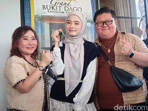 Inara Rusli Sumringah Beli Rumah Baru dari Hasil Keringat Sendiri