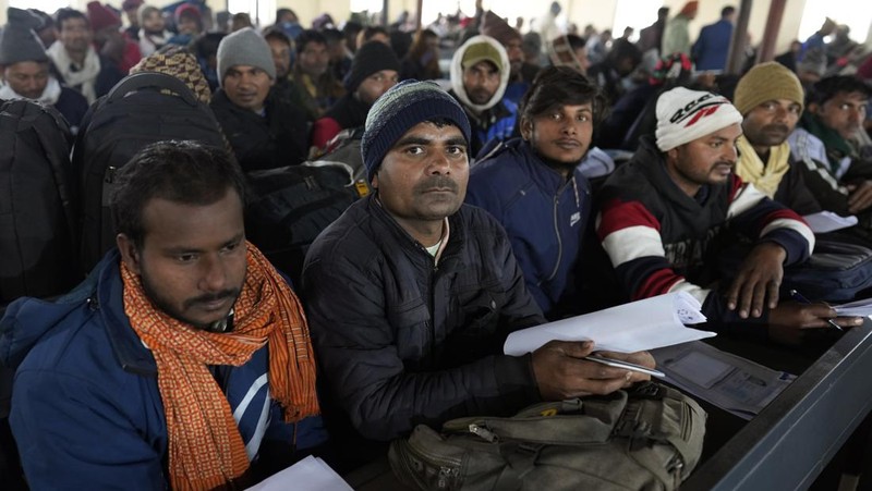Indian workers aspiring to be hired for jobs in Israel line up during a recruitment drive in Lucknow, India, Thursday, Jan. 25, 2024. (AP Photo/Rajesh Kumar Singh)