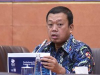 Nusron Hormati Mahfud yang Mau Mundur dari Kabinet Jokowi