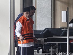 Kesaksian soal Eks Gubernur Malut Ngamar Bareng Wanita Muncul di Sidang