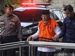 Kesaksian soal Ngamar Habiskan Rp 3 Miliar Dibantah Eks Gubernur Malut