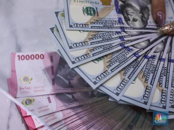 Breaking! Peringatan Darurat Bikin Rupiah Melemah, Dolar ke Rp15.595