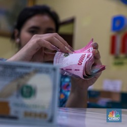 Dolar Makin Perkasa, Rupiah Rawan ke 16.000
