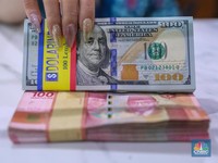 Rupiah Tidak Bergeming, Dolar Stagnan di Rp15.860