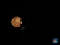 Penampakan Wolf Moon, Bulan Purnama Pertama Jakarta di 2024
