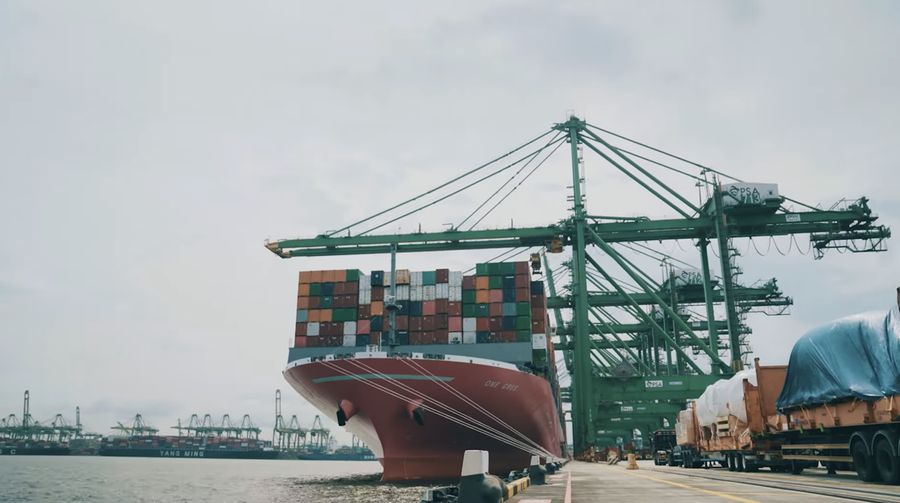 Pelabuhan Tuas Singapura. (Tangkapan Layar Youtube MPA Singapore)