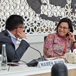 Investor Panik Dengar Sri Mulyani Mau Mundur, Rupiah-IHSG  Anjlok