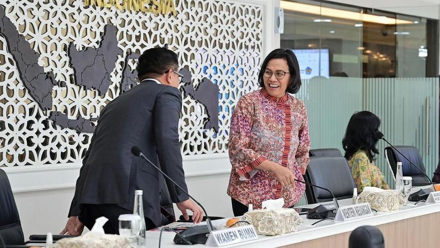 Pertemuan Menteri Keuangan Sri Mulyani Indrawati dengan Ketua DPR RI Puan Maharani untuk berkonsultasi mengenai pergantian anggota Dewas LPI dari unsur profesional. (Instagram @smindrawati)