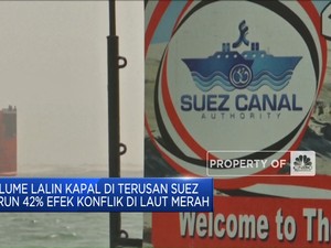 Video: Volume Lalin Kapal Terusan Suez Turun Efek Konflik Laut Merah