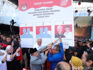 Kampanye di Cirebon, Ganjar Optimistis Raih 40% Suara di Jawa Barat
