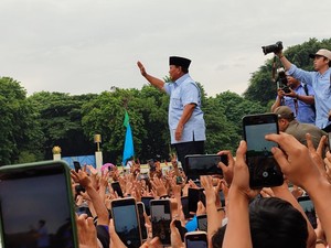 Prabowo Hadiri Ndaru Bersalawat Bersama Ulama hingga Santri di Banten