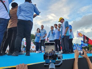 Airlangga-Zulhas Ajak Warga Semarang Menangkan Prabowo-Gibran 1 Putaran