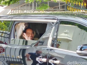 Saat Jokowi dan Sultan HB X Bicara Empat Mata di Keraton Jogja
