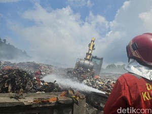 Kebakaran TPA Sente, Pemkab Klungkung Tetapkan Status Siaga Darurat