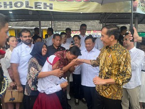Cerita Penjual Bakso di Magelang Disinggahi Jokowi-Prabowo untuk Makan Siang