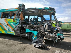 PO Bagas Putra Sebut Bus yang Kecelakaan Maut di Gresik Dibeli Bekas
