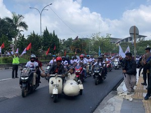Naik Bentor ke Silaturahmi Tokoh Agama-Adat di Pekanbaru, Mahfud: Asik Ya