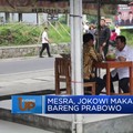Video: Momen Jokowi Makan Bakso Bareng Prabowo