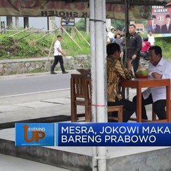 Video: Momen Jokowi Makan Bakso Bareng Prabowo