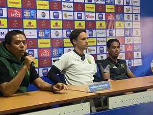 Tekad Reva Adi Bawa Persebaya Putus Tren Negatif di Liga 1
